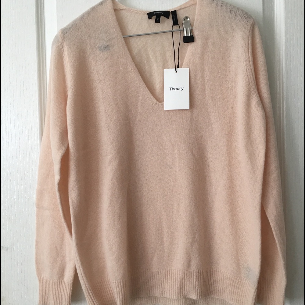 Theory Cashmere Sweator